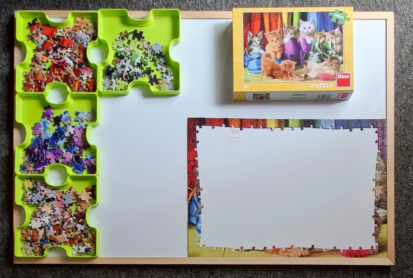Složený obvod puzzle DINO 300 XXL dílků